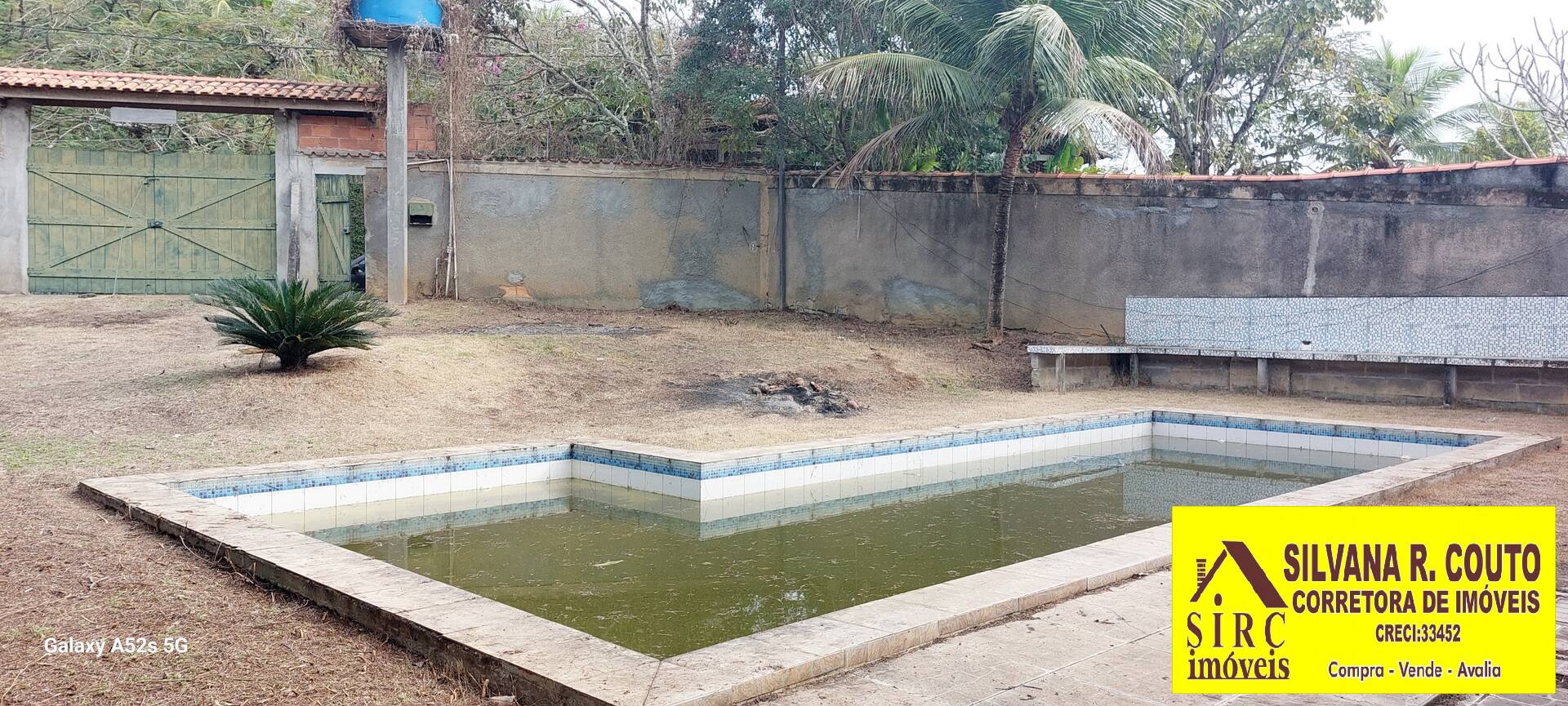 Chácara à venda com 3 quartos, 1400m² - Foto 2