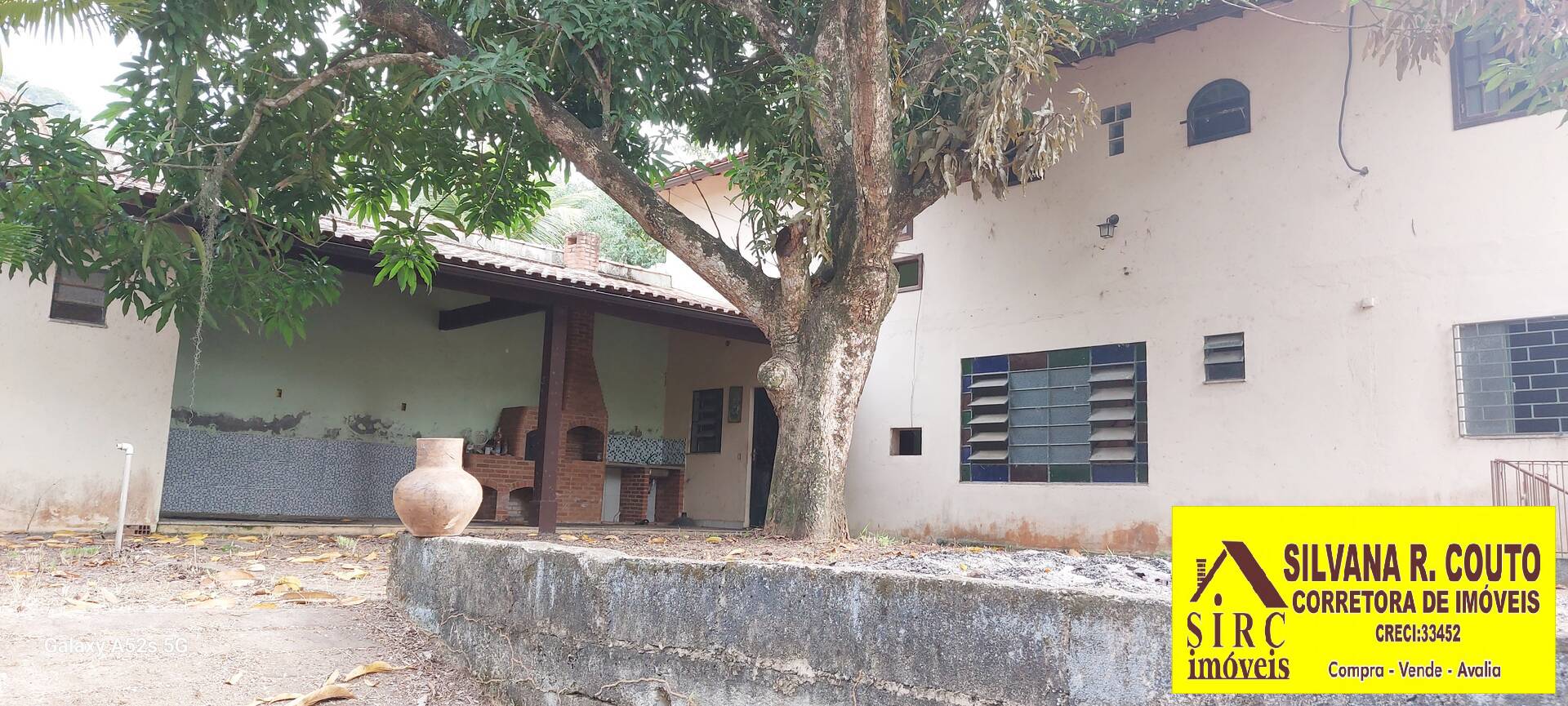 Chácara à venda com 3 quartos, 1400m² - Foto 1