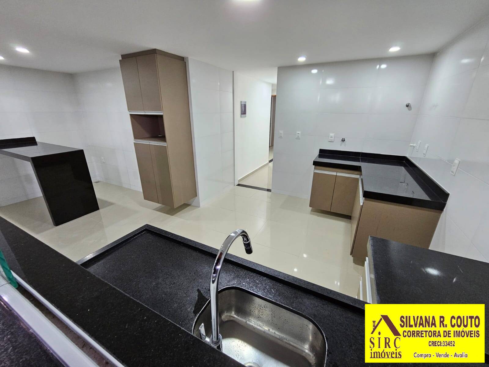 Casa à venda com 4 quartos, 360m² - Foto 18