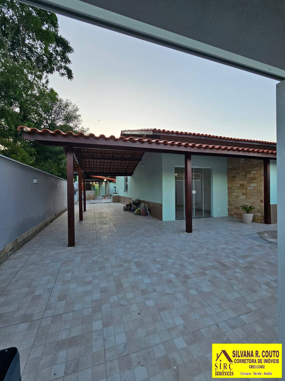 Casa à venda com 4 quartos, 360m² - Foto 2