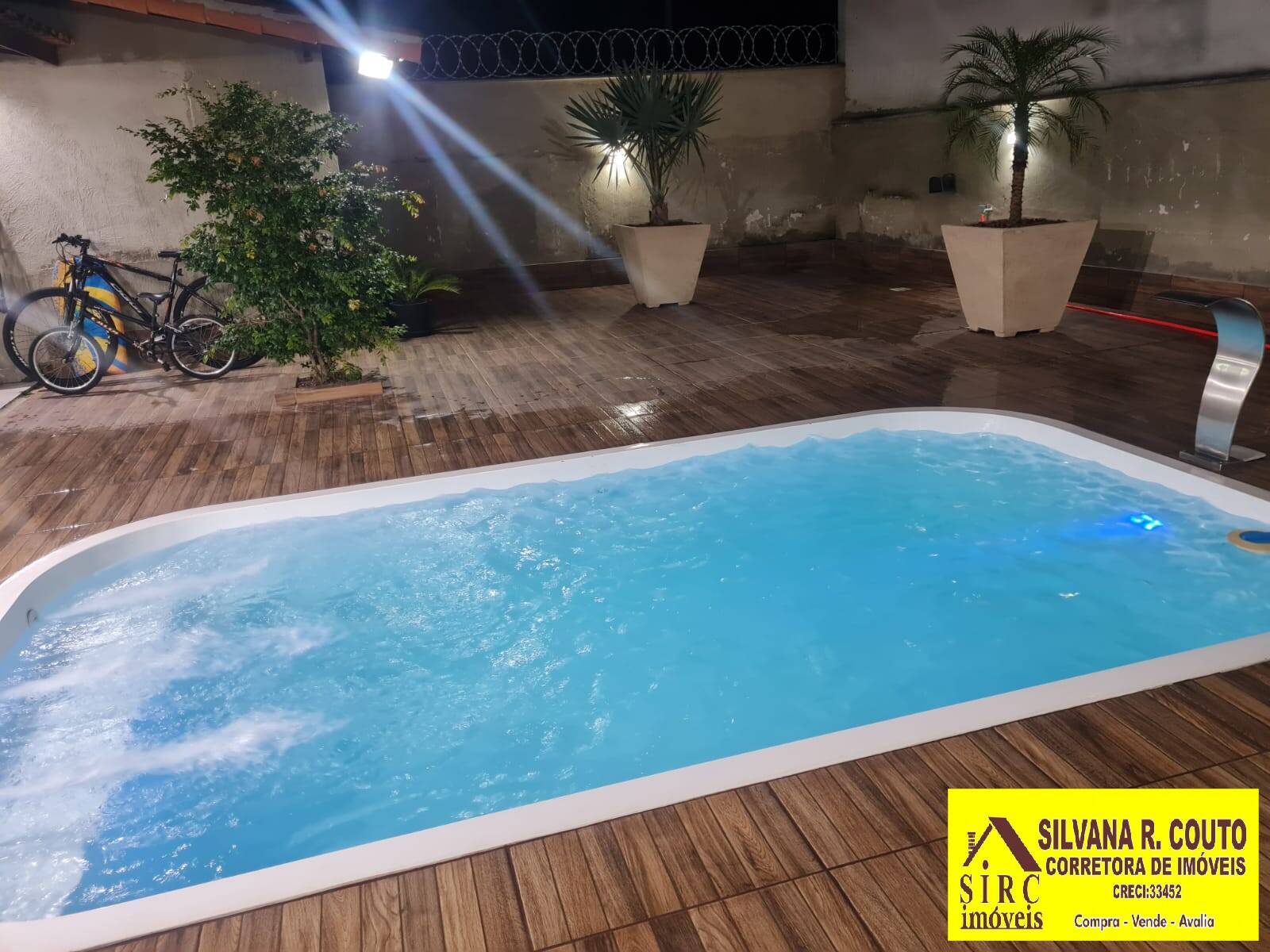 Casa à venda com 4 quartos, 360m² - Foto 27