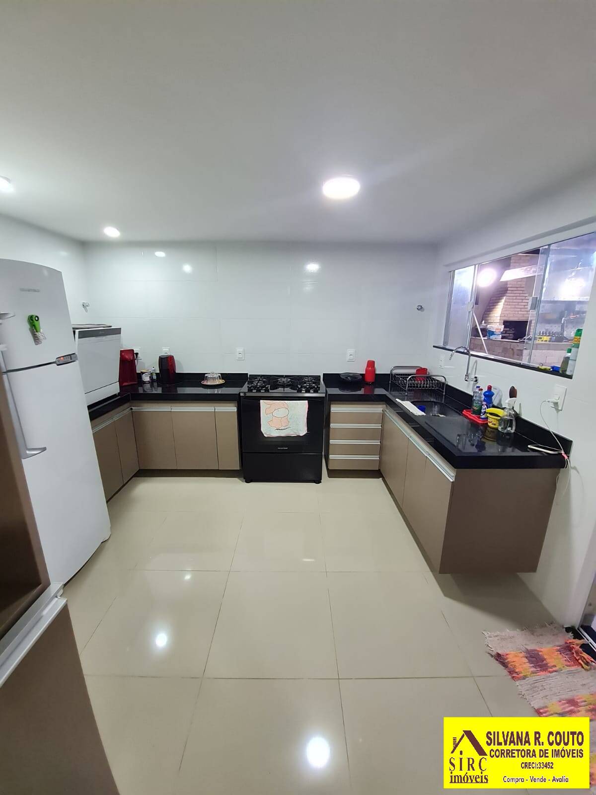 Casa à venda com 4 quartos, 360m² - Foto 35